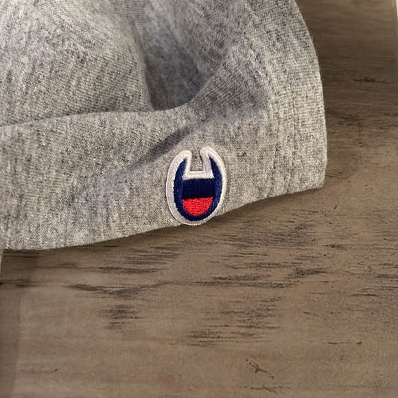 Champion Woman’s Syracuse Tee Size Small - Picture 5 of 5